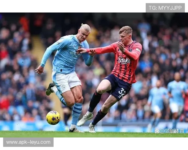 B席专访:哈兰德进球如麻仍不满足!曼城全力冲刺,埃弗顿不容小觑 B席专访:哈兰德进球如麻仍不满足!曼城全力冲刺,埃弗顿不容小觑